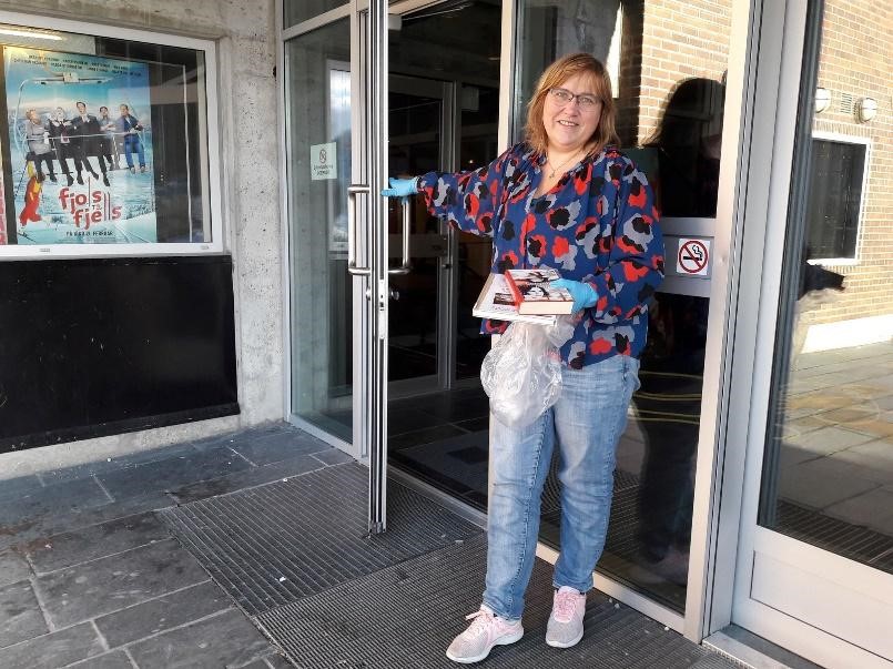 Jorun Systad at library entrance