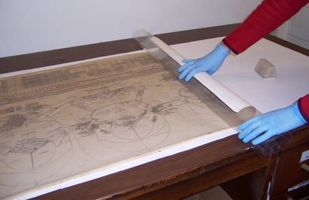 Polyester sheeting can be rolled around the object.