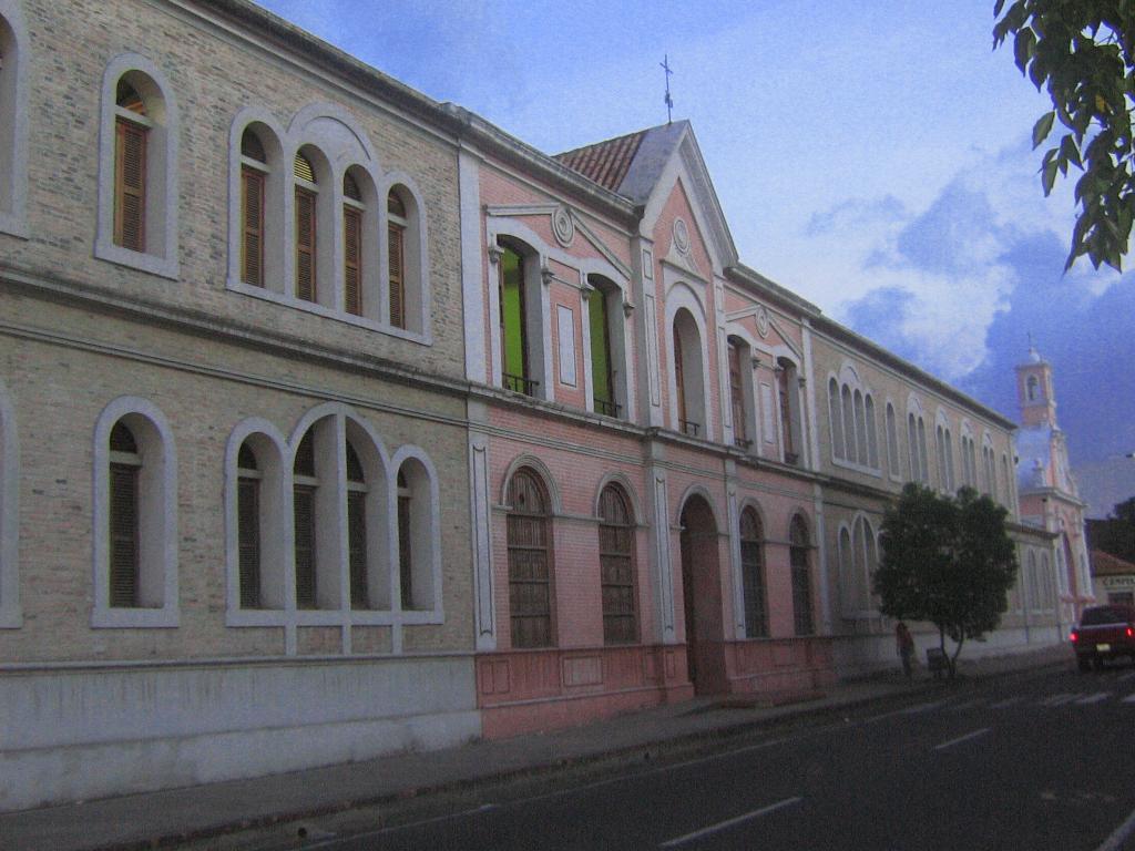 Biblioteca Julio Pérez Ferrero in Colombia