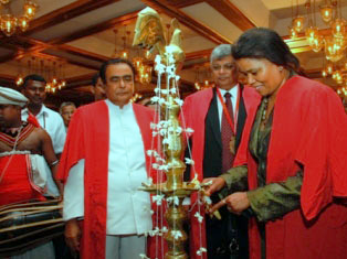 Ellen Tise at the 50th Anniversary of the Sri Lanka Library Association Ellen Tise at the 50th Anniversary of the Sri Lanka Library Association