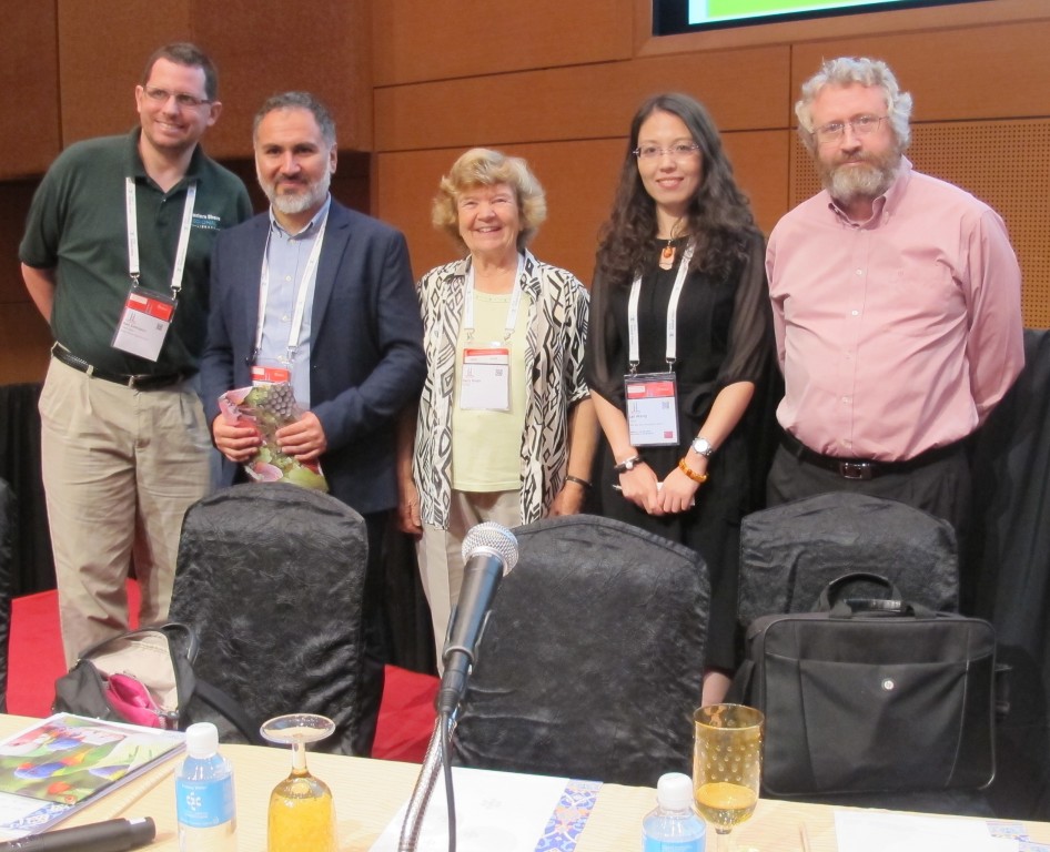  Sam Eddington (USA), Miguel Ángel Rivera Donoso (Chile), Kerry Smith (SIG Convenor – Australia), Lei Wang (China), and Brendan Luyt (Singapore)