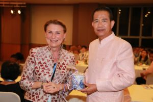 IMG 1950 300x200 IFLA President Barbara Lison with Bophit Witthayawirot, Deputy Director General for Culture and Heritage
