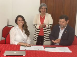 IMG 2856 300x225 Jeimy Hernandez (CERLALC), Glòria Pérez-Salmerón (IFLA President 2019-21), Alejandro Santa (IFLA)