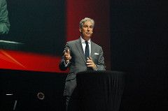 IFLA Secretary General, Gerald Leitner, addresses the audience during the Opening Session