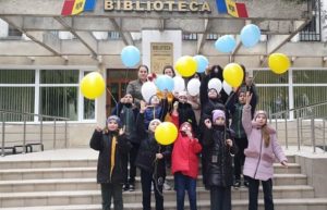 ukraine 5 Children enjoying a community event